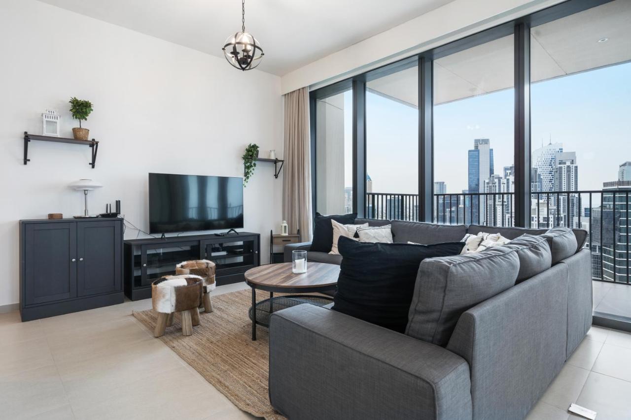 Breathtaking City Views From Dt Apt With Terrace Dubái Exterior foto