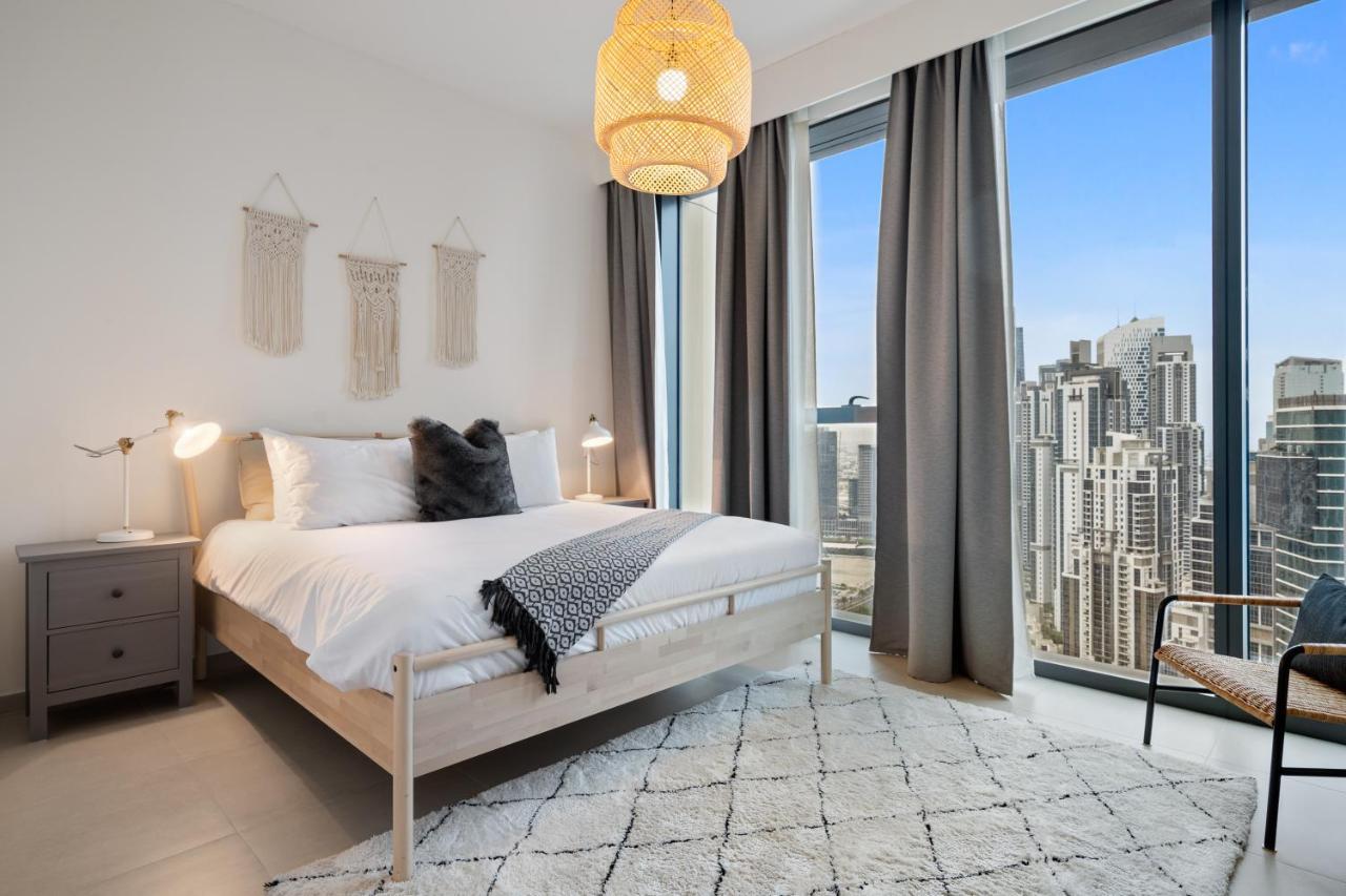 Breathtaking City Views From Dt Apt With Terrace Dubái Exterior foto